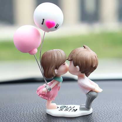 Couple Figurine Ornament