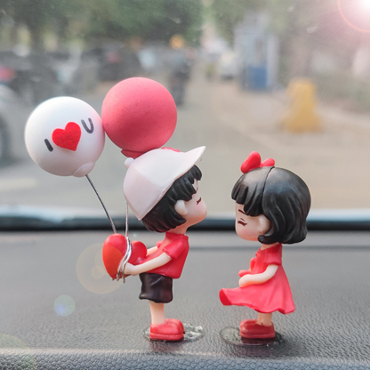 Couple Figurine Ornament